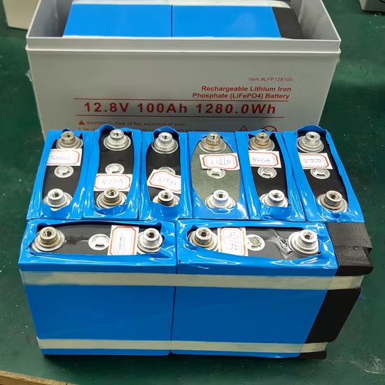 5 años de garantía 8000 tiempos de ciclo vida 12V 200ah LiFePO4 batería recargable de fosfato de iones de litio para sistema Solar UPS coche